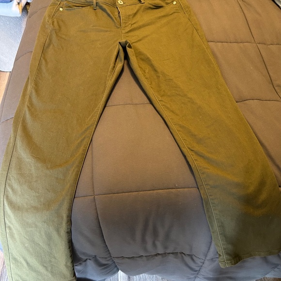 JJill Authentic Fit Slim Leg Jeans - Olive - Picture 7 of 9